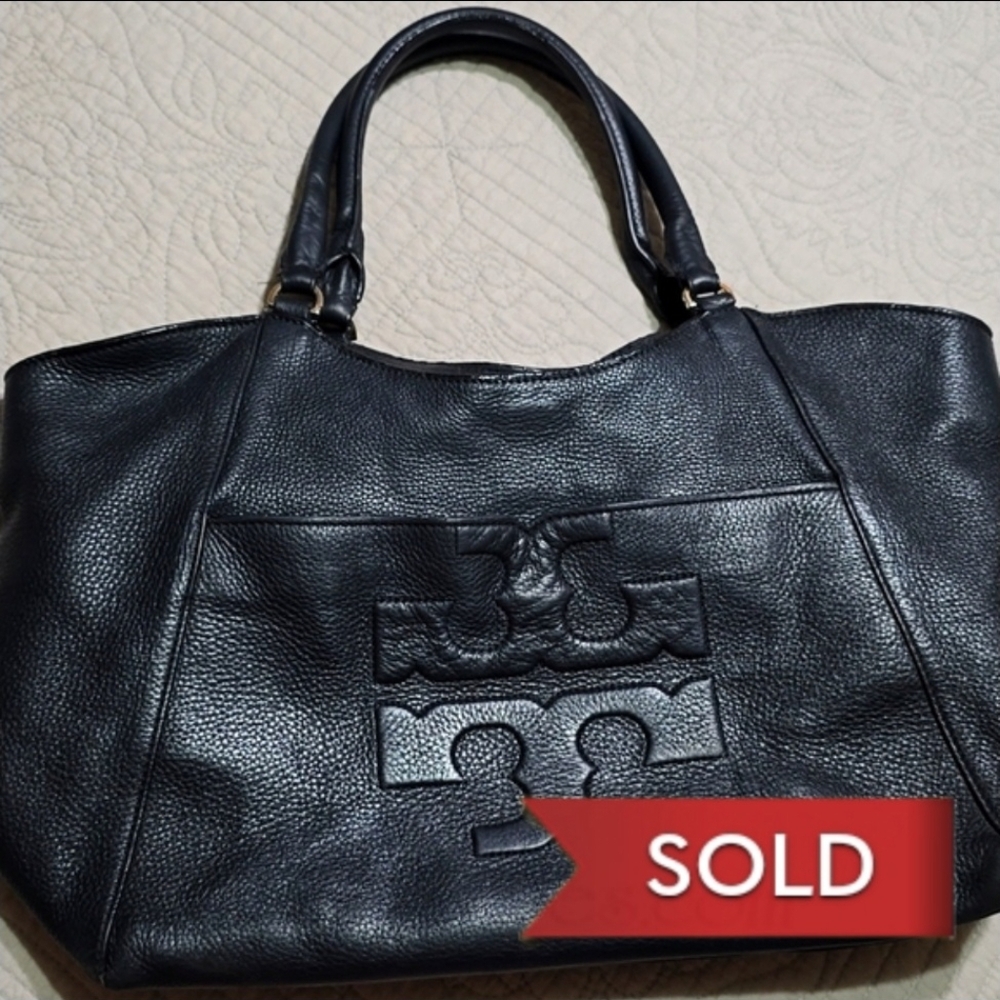 🔴🔴SOLD🔴🔴Tory Burch Ella Bombe Handbag